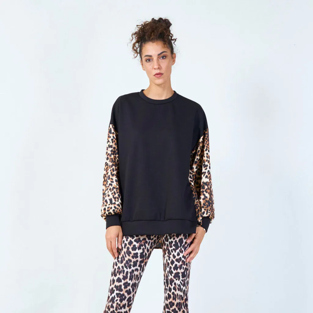 Leopard sleeve contrast sweatshirt wholesale