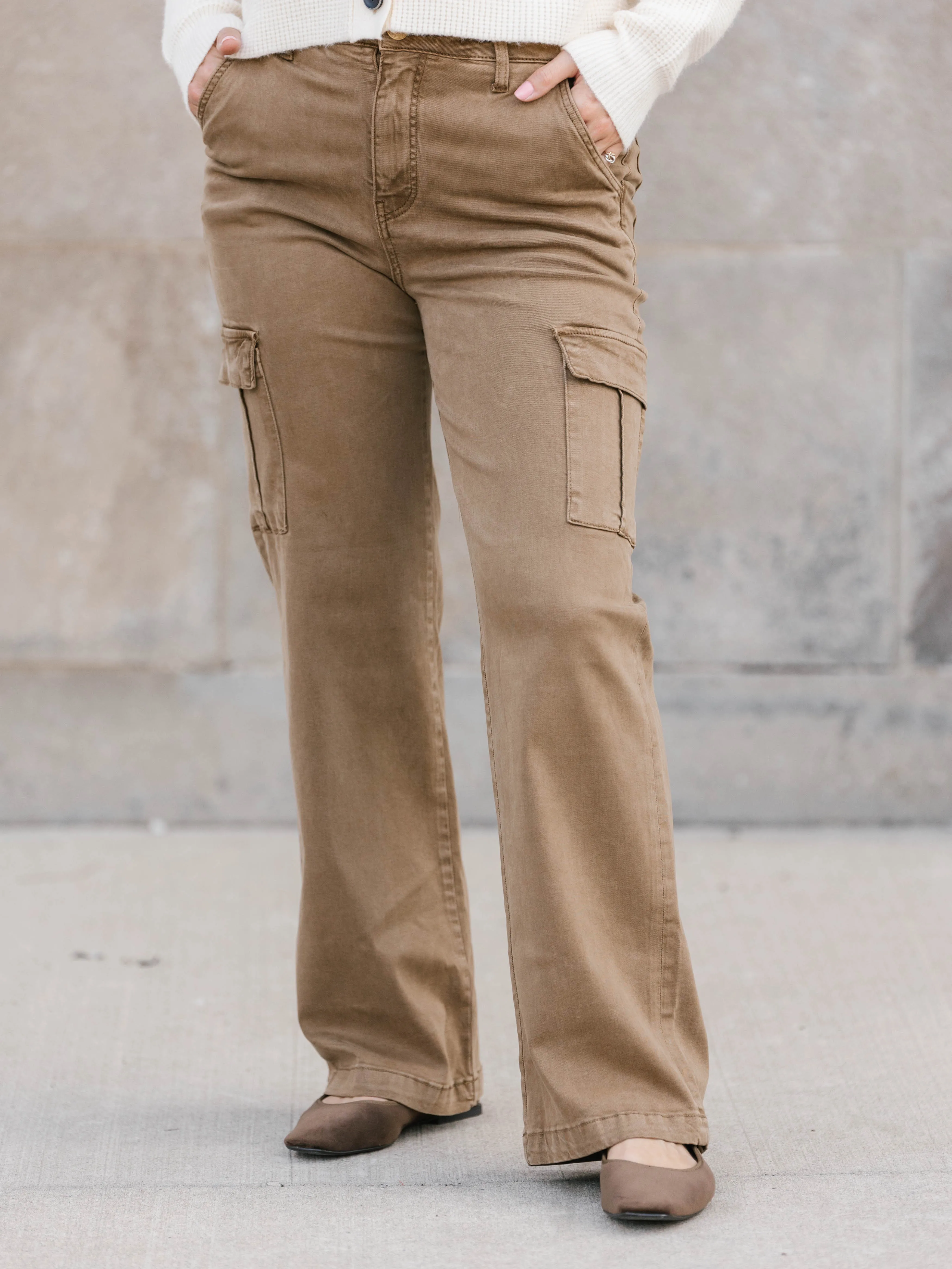 Miller HR Wide Leg Cargo Pants