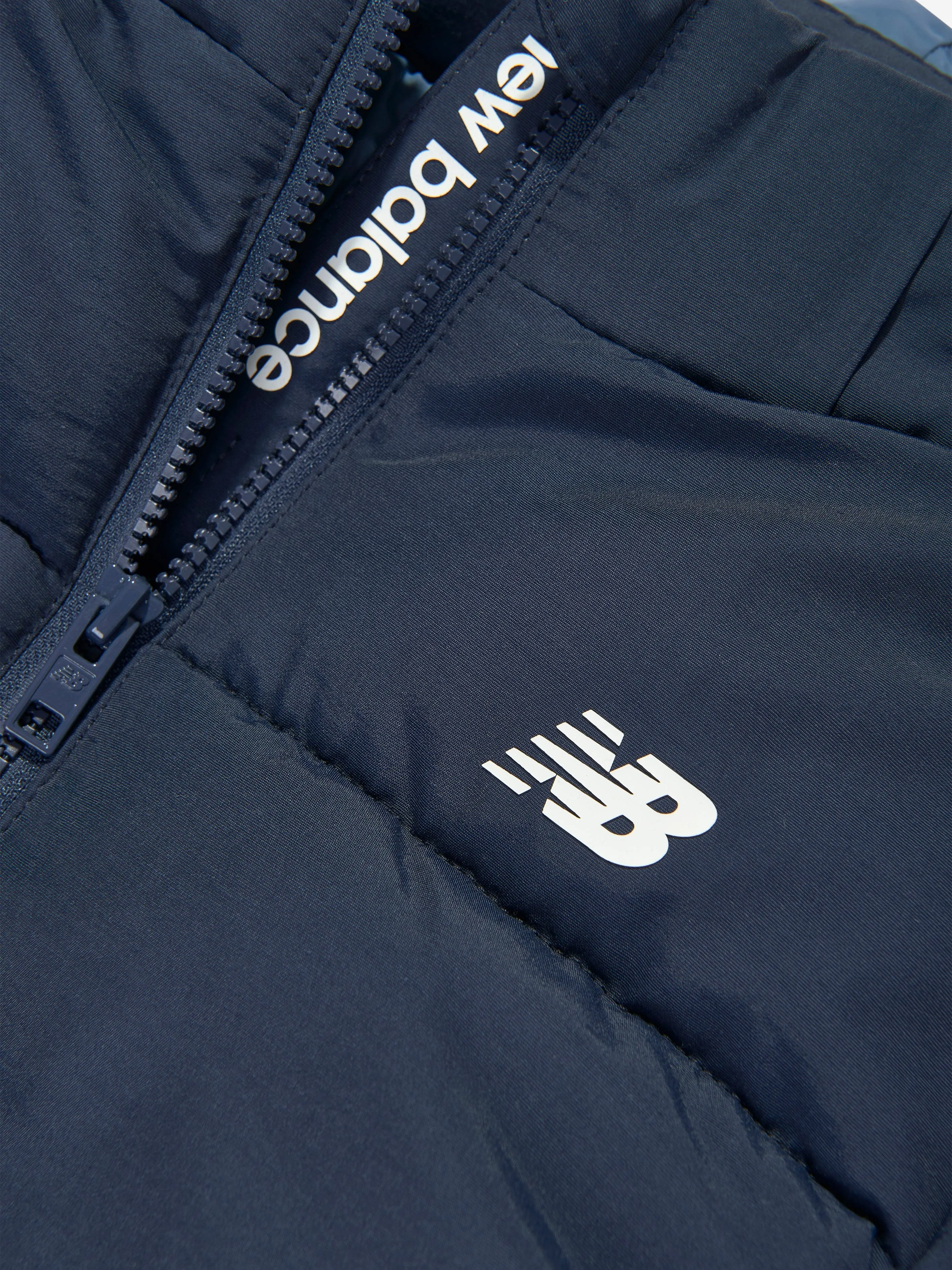 New Balance Boys Logo Puffer Jacket in Navy