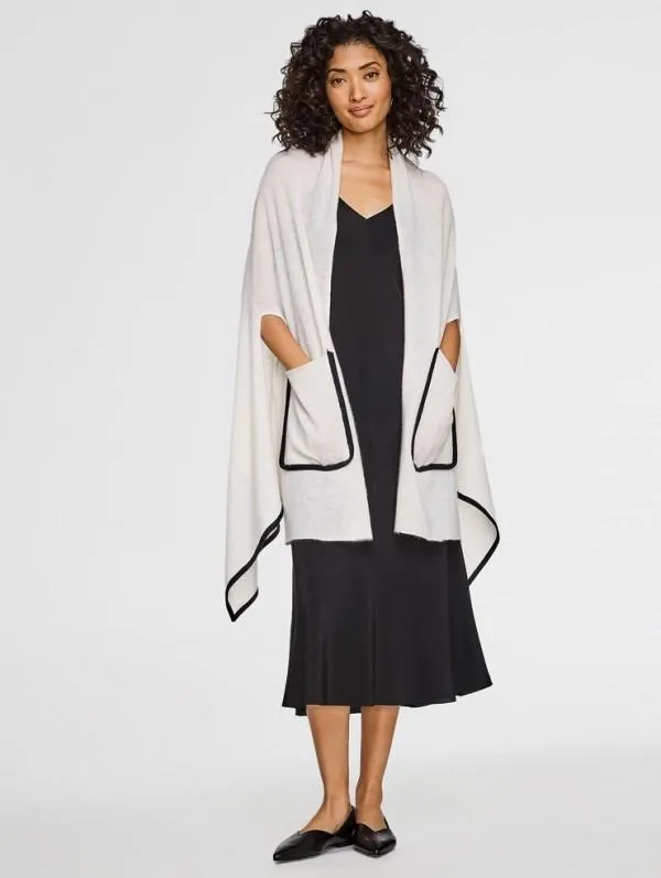 White   Warren - Contrast Tipped Cape White/Black